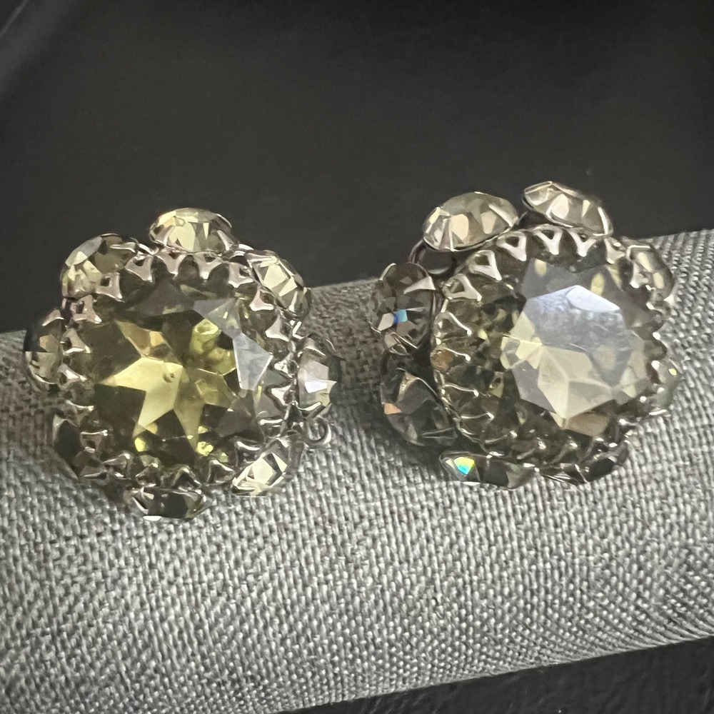 Vintage Silver Tone Crystal Floral Clip On Earrings Size 1 inch Cottagecore 60s